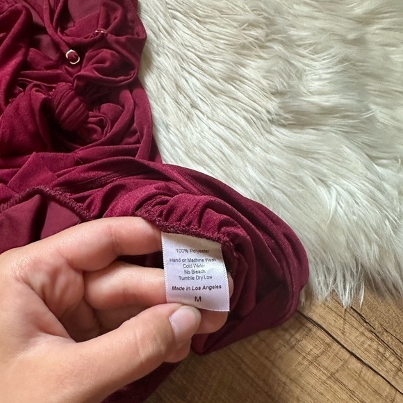 LUCY IN THE SKY Maura Front Tie Dress In Merlot - Picture 4 of 5